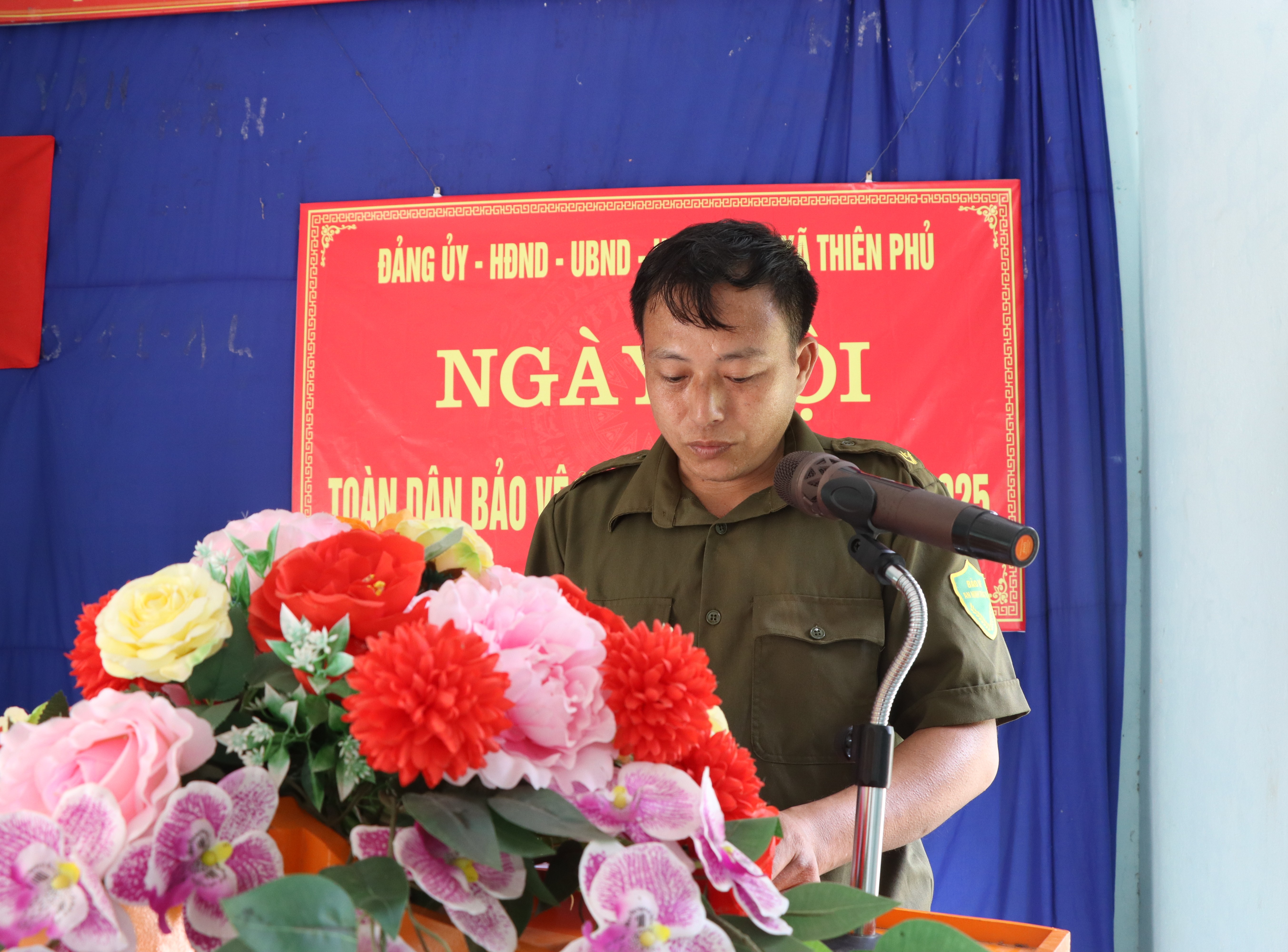 Anh-tin-bai